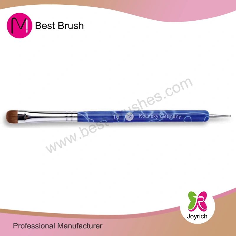 Од избора материјала до готовог производа: Који су кораци у изради четкице за нокте?